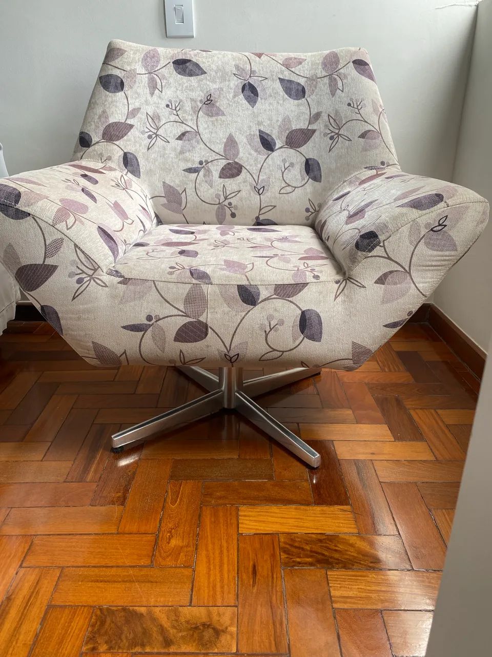 Poltrona giratória  - Foto 2