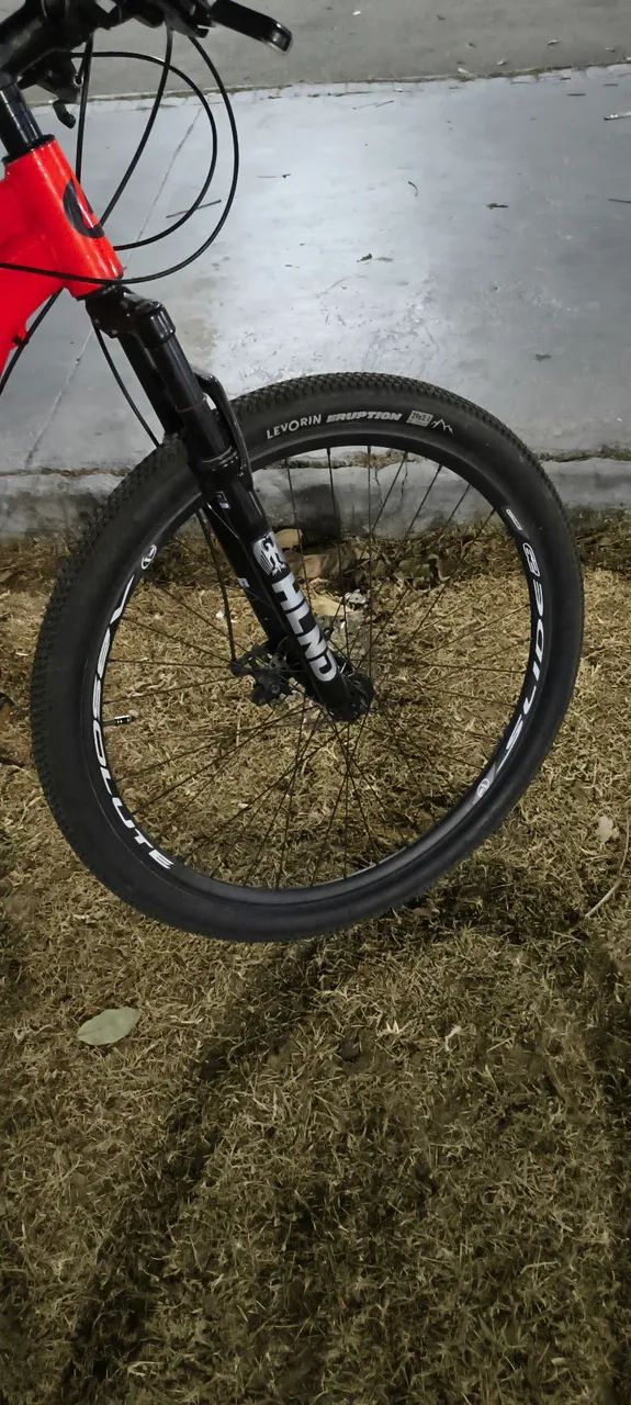 BICICLETA LOTUS ARO 29 - Foto 4