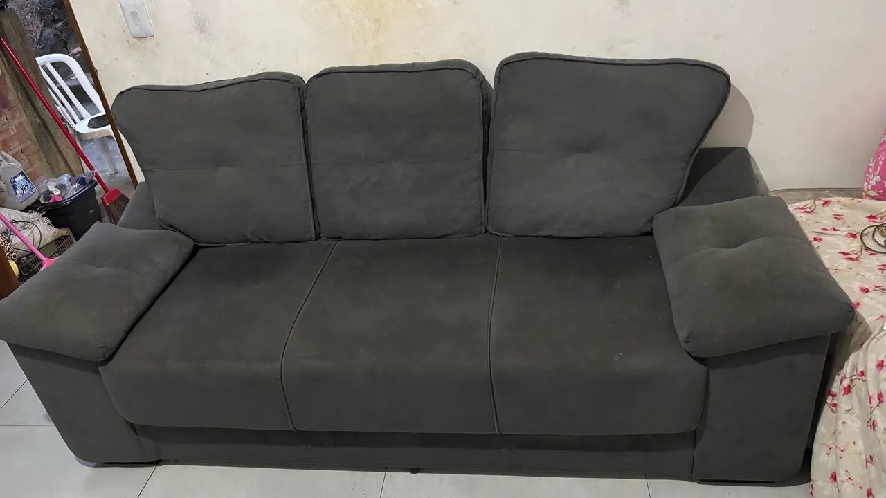 Sofá 3 lugares 