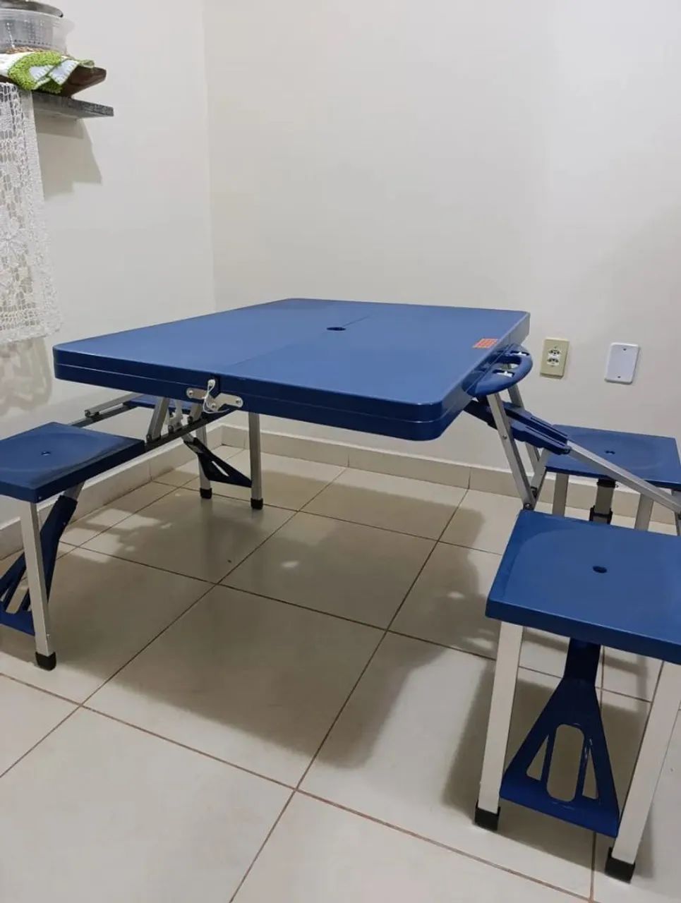 Mesa Que Vira Maleta Com Acentos  - Foto 4