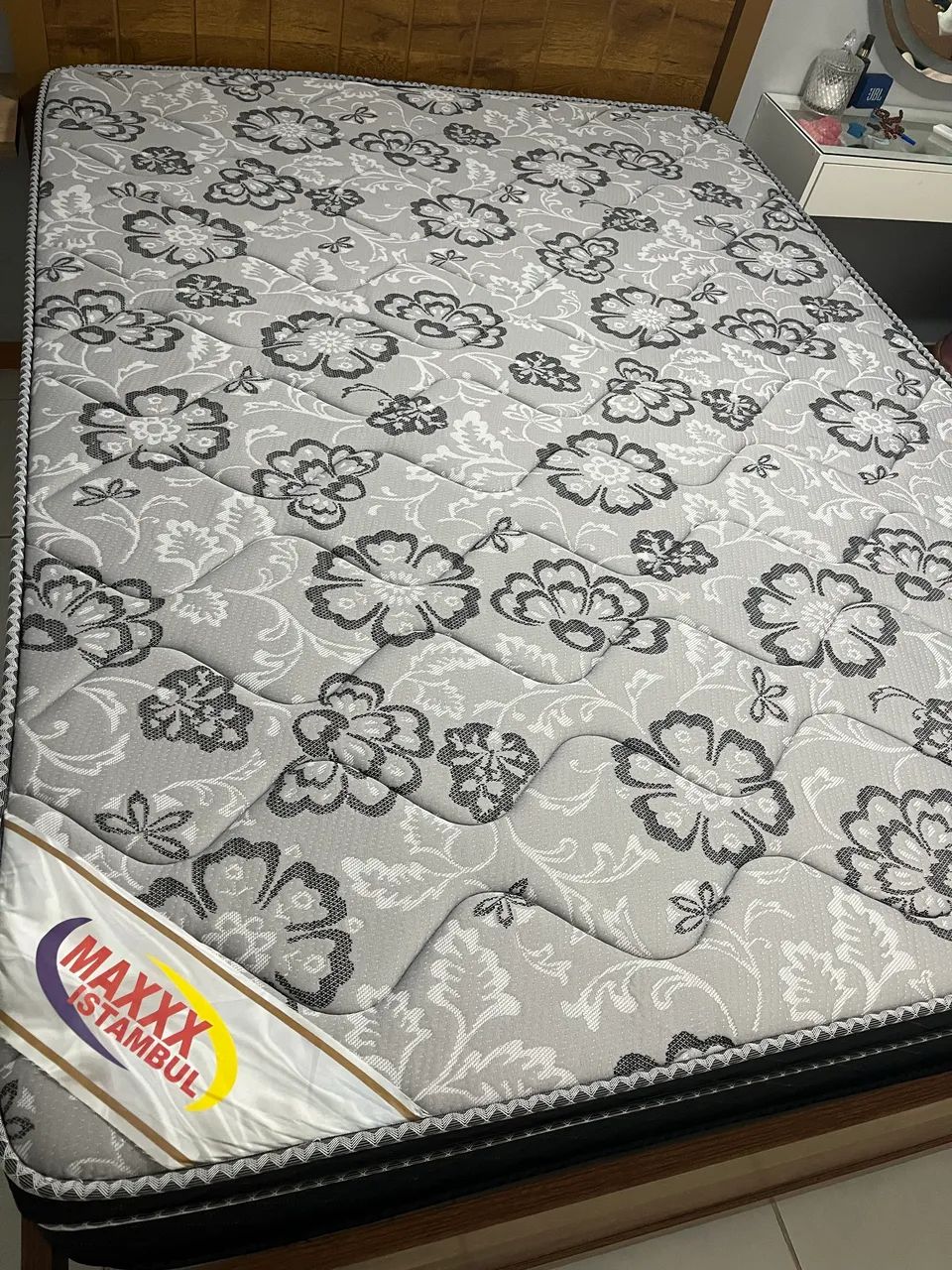 Cama de casal com colchão.  - Foto 2