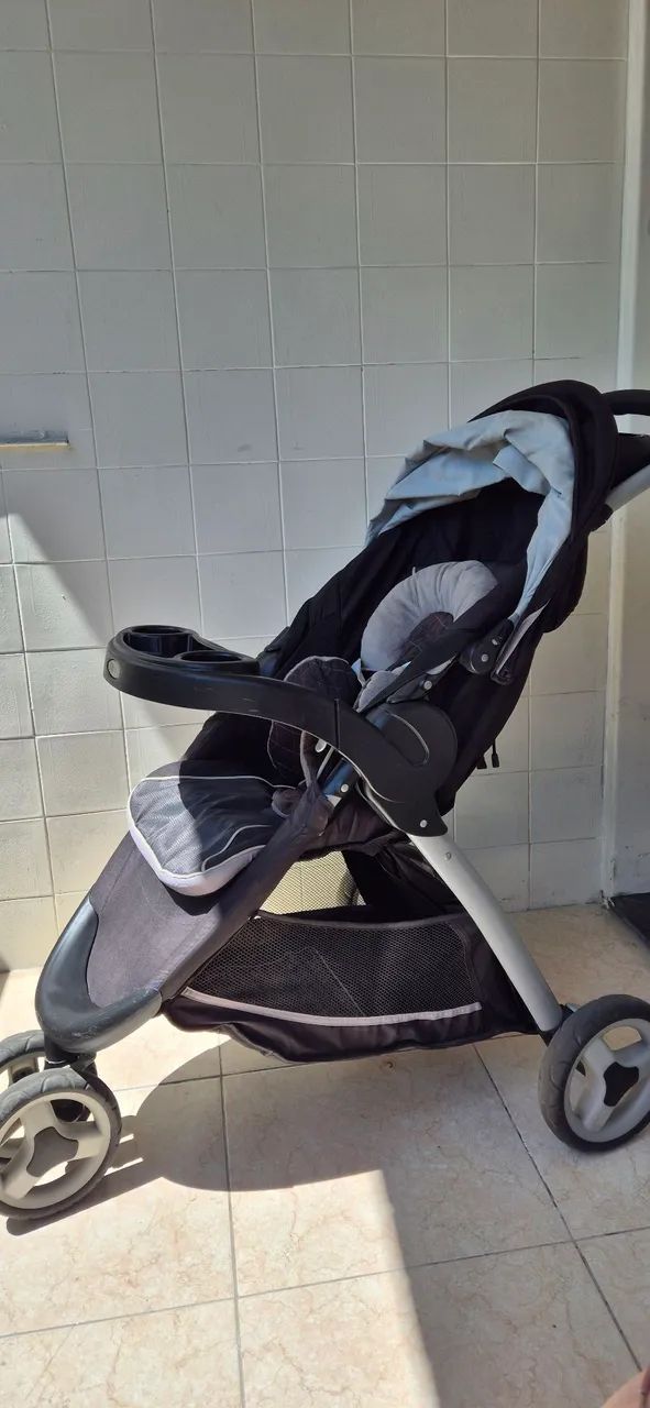 Carrinho Graco Travel System + Bebê conforto+ base Importado - Foto 2