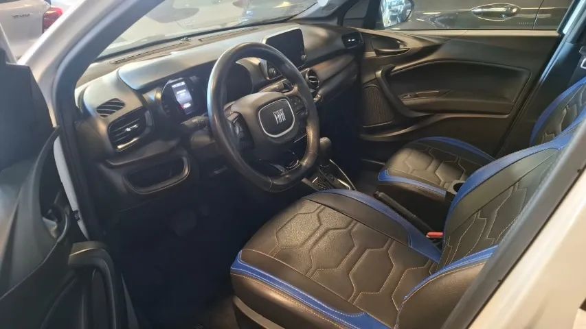 Fiat Cronos Drive 1.3 8V Flex Aut. 2025 - Foto 4