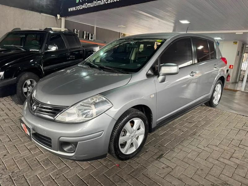 Nissan Tiida 2013