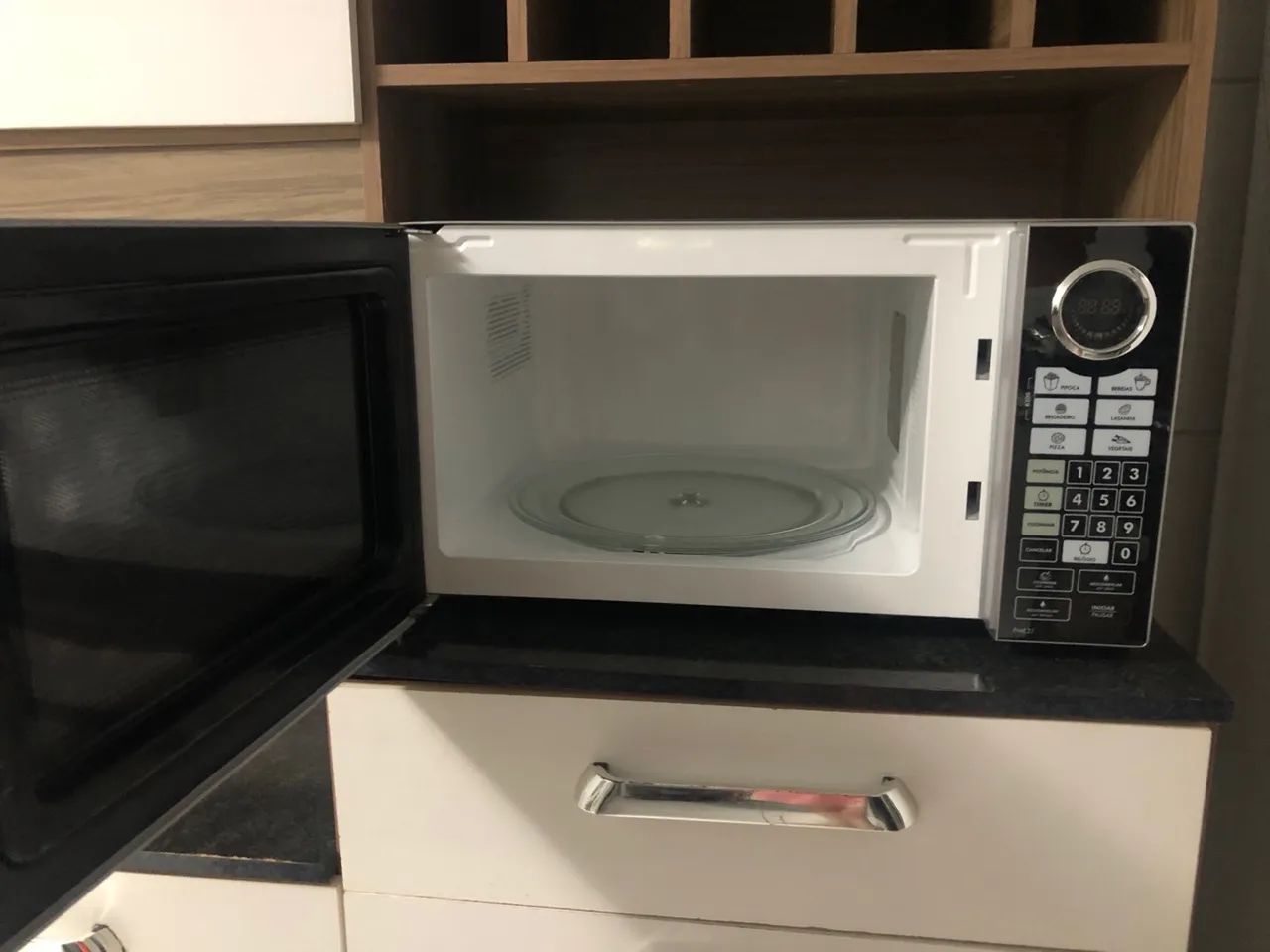 Micro-ondas 31L com defeito - Foto 4