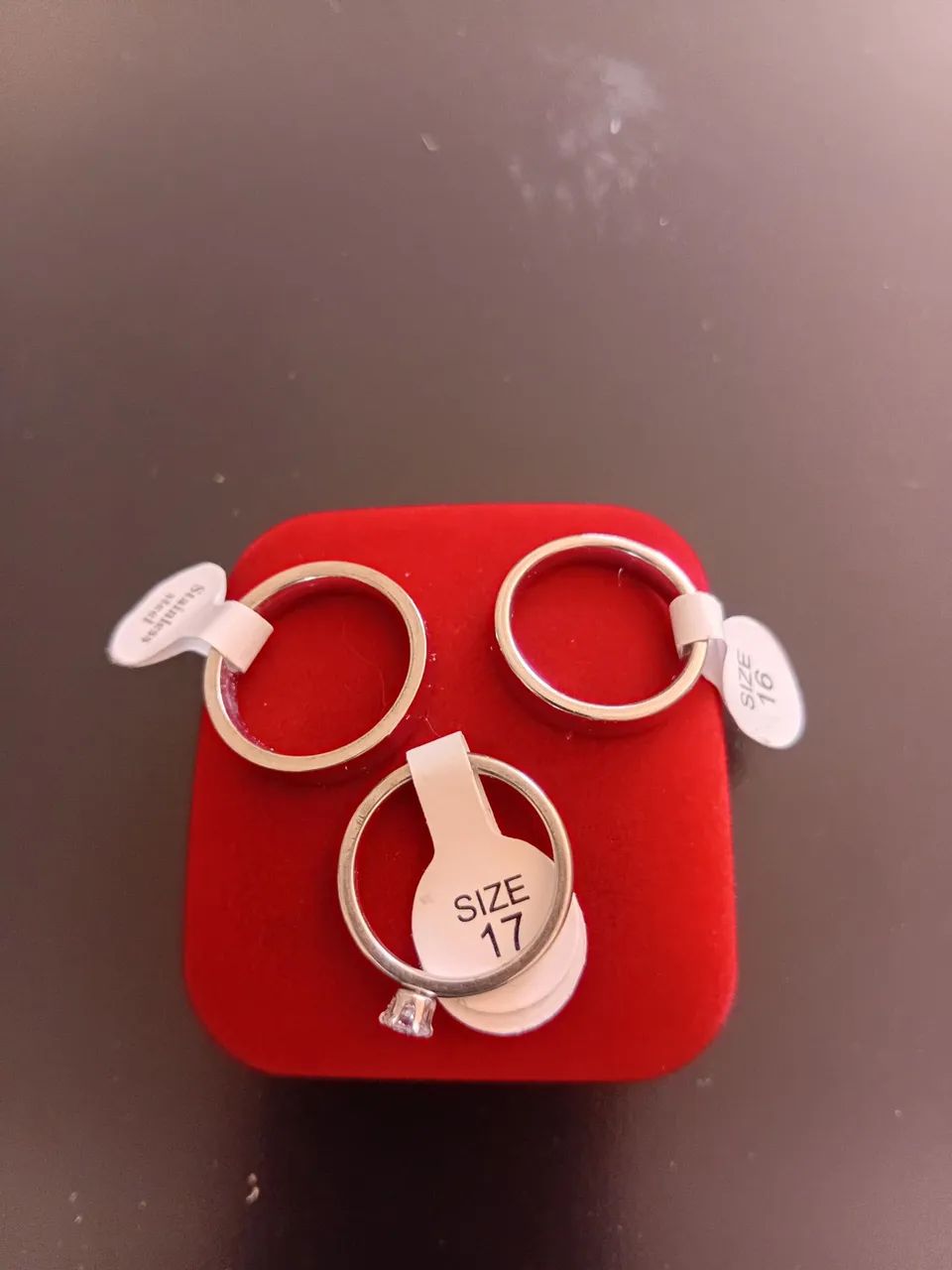 Conjunto de alianças prateadas  - Foto 3