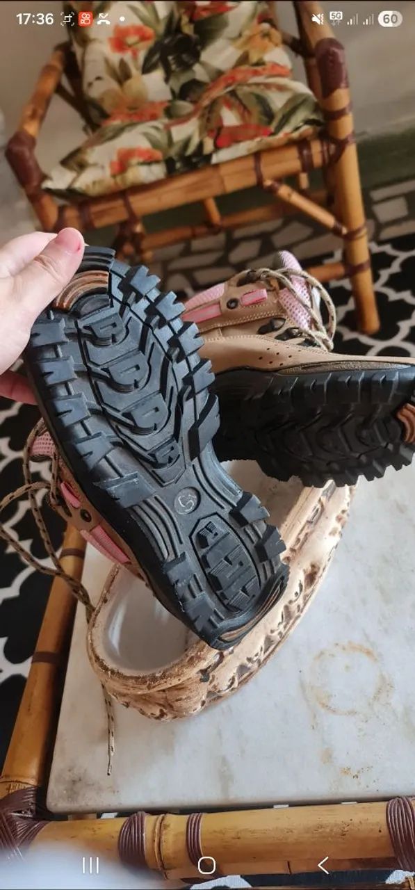 Bota feminia vendo entrega gratuita em João Pessoa calça 35 Bota coturno botinha Feminina  - Foto 3