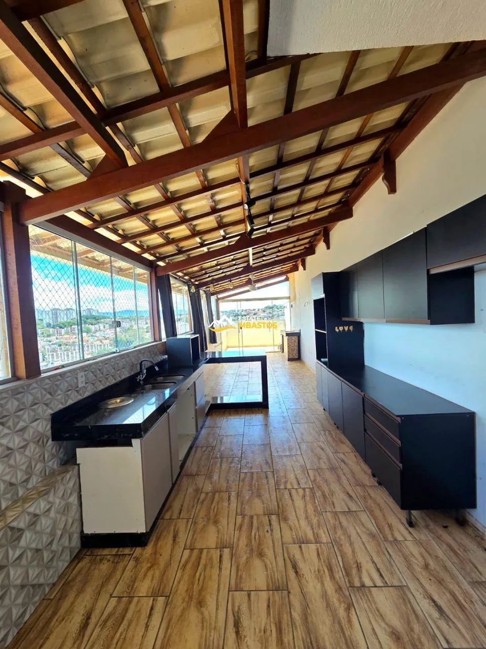 Cobertura 2 quartos com terraço e vista definitiva no Alvaro Camargos Ref.:22258