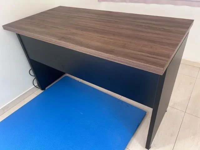 Escrivaninha Mesa de Escritório Tampo Amadeirado - Foto 2