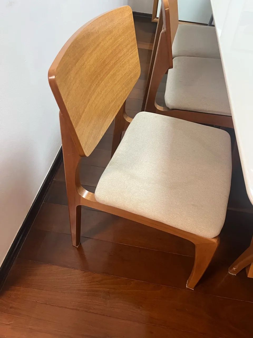 Mesa de jantar com 8 cadeiras  - Foto 2