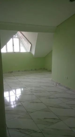 Alugo casa germinada cic - Foto 2