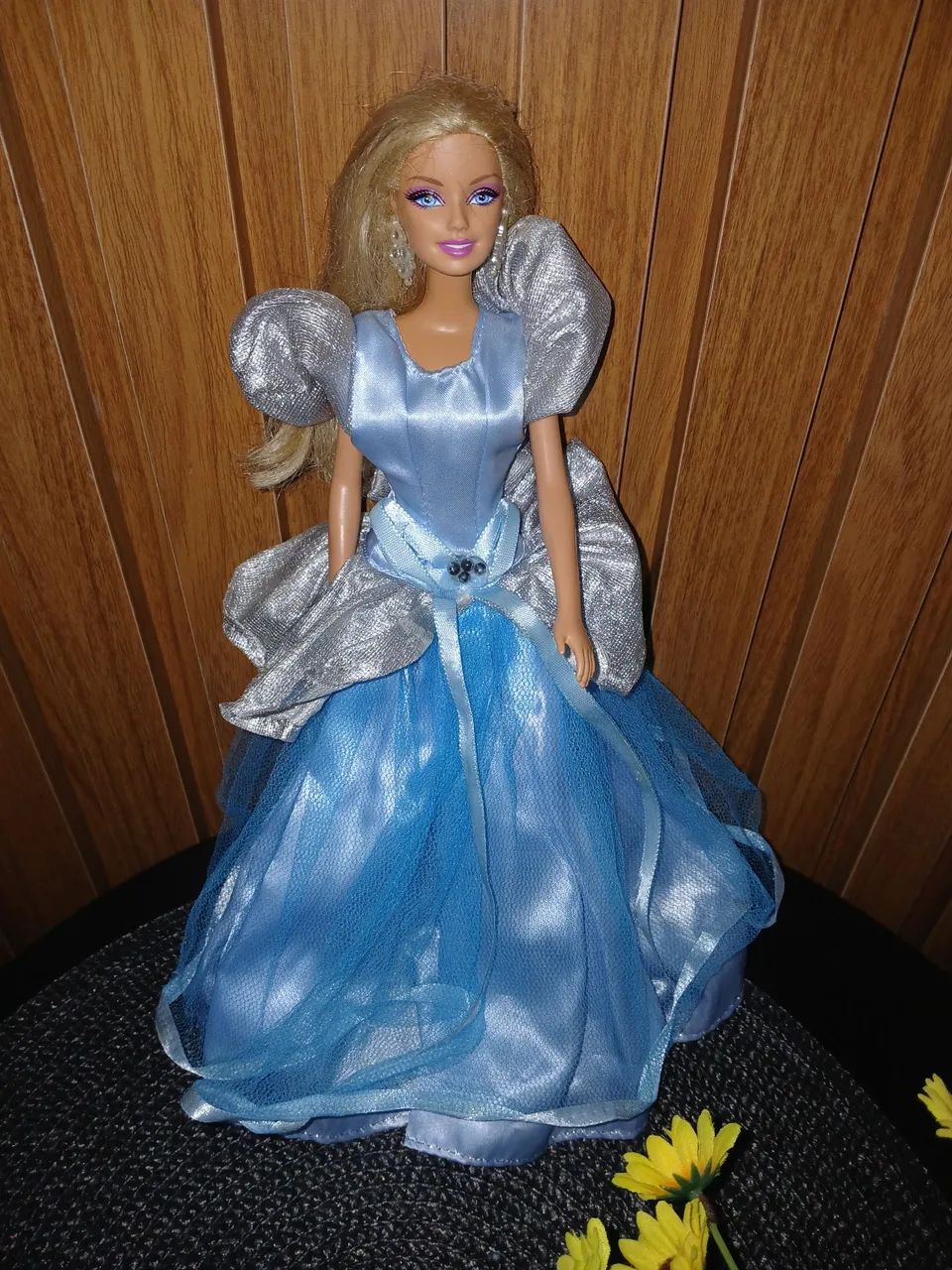 Barbie com roupa de Princesa