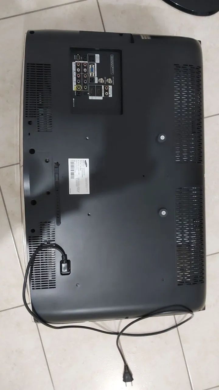 TV Samsung 32 polegadas - COM DEFEITO - NÃO LIGA - Retirar no bairro Ipiranga/BH - Foto 3