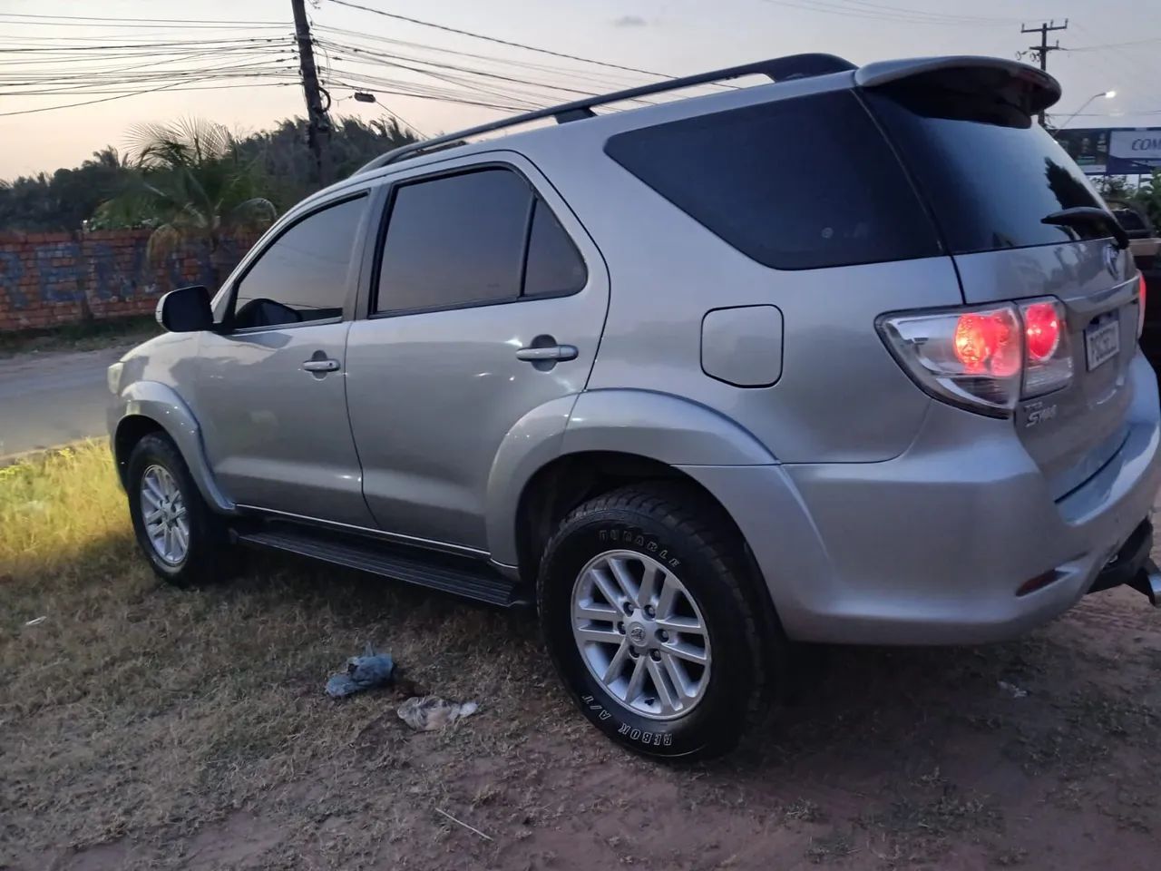 Toyota Hilux Hilux SW4 SR 4x2 2.7/ 2.7 Flex 16V Aut. 2015