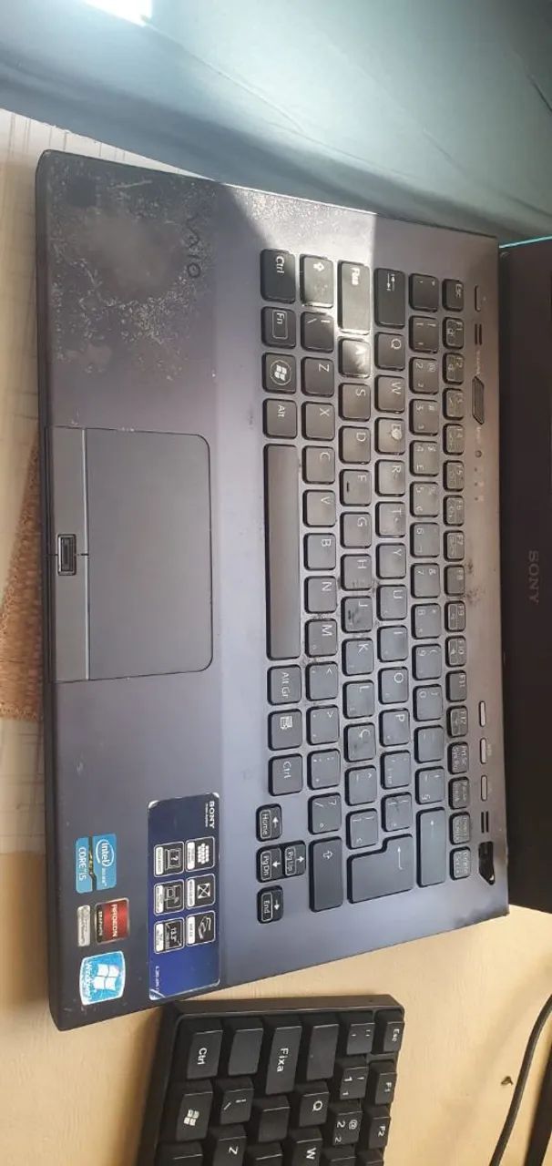 Vendo notebook Sony Vaio para aproveitar peças  - Foto 3