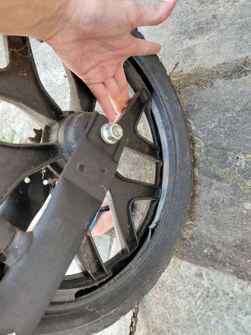 Bicicleta infantil aro 16 - Foto 4
