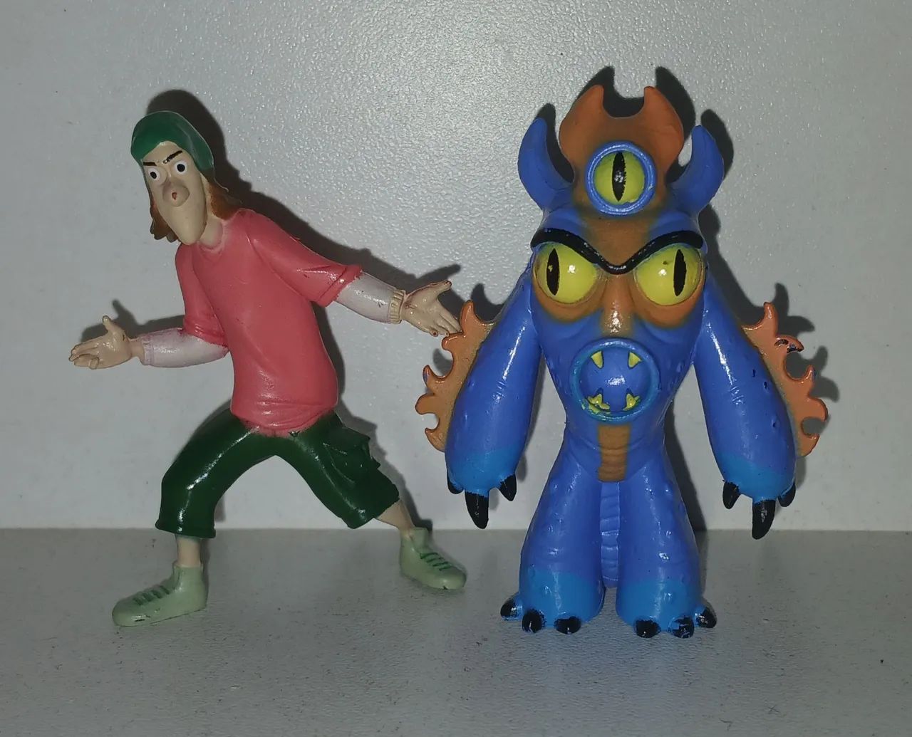 LOTE 2 DUPLA BONECOS MINIATURAS OPERAÇÃO BIG HERO 6 FRED