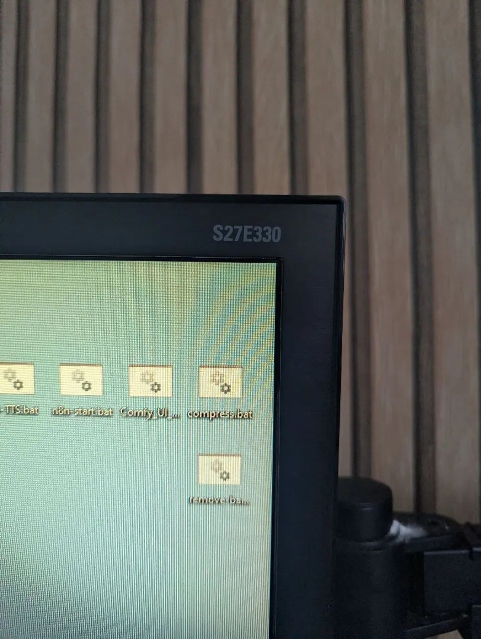 Monitor Samsung 27 polegadas com suporte articulado  - Foto 3