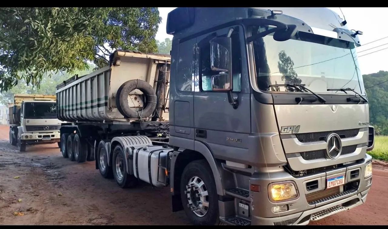 2012 Mercedes - Benz Actros 2546 - Foto 2
