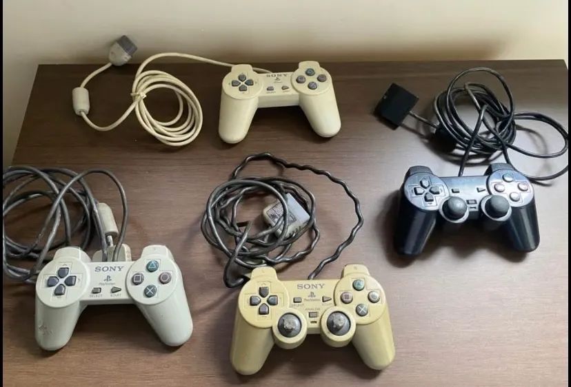 Lote de controles ps1 e ps2