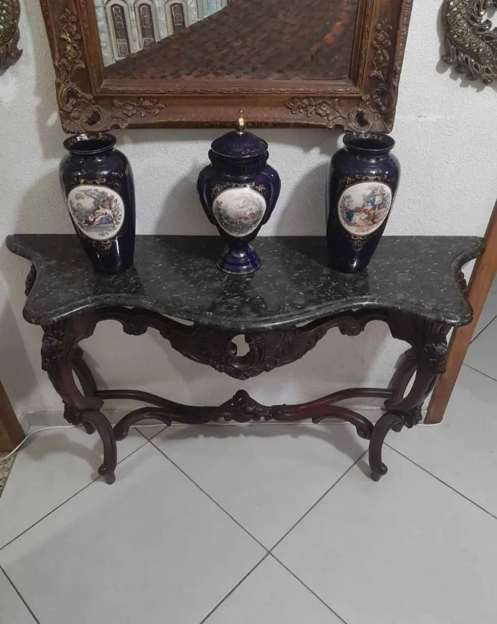 Aparador estilo Luiz XV em madeira de lei - Foto 2