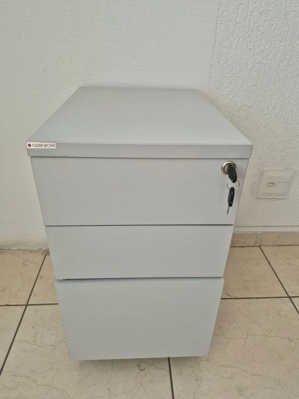 Gaveteiro para escritório com rodinha marca  Gebb Work