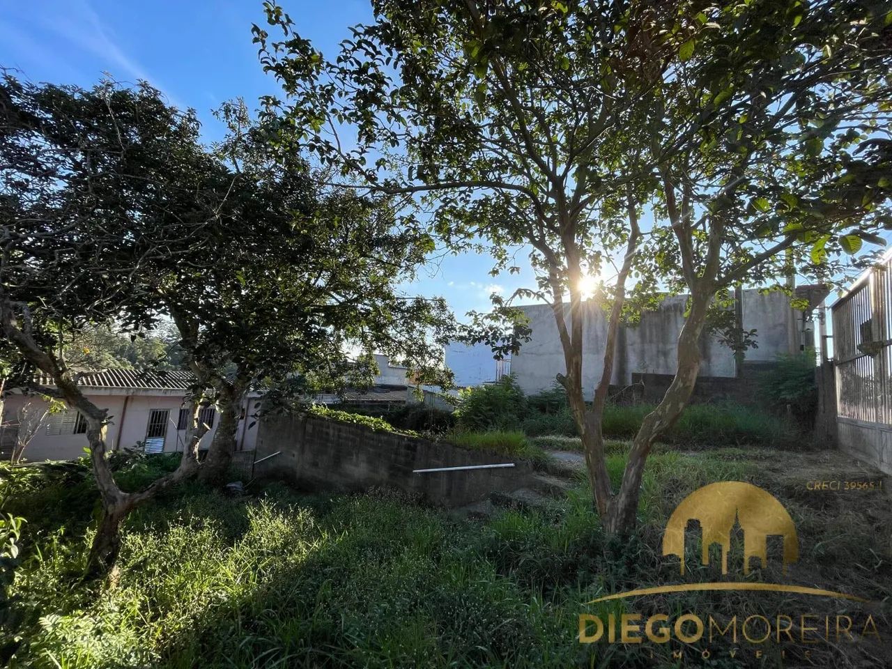Casa Térrea com Terreno Amplo  300m²! - em Terra Preta - Foto 2