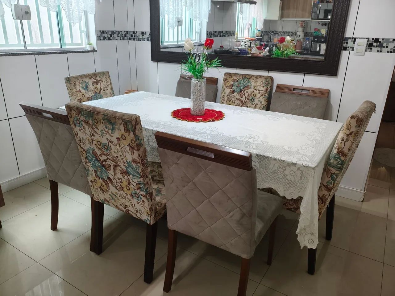 Mesa de Jantar com 8 cadeiras e tampo de vidro - Foto 3