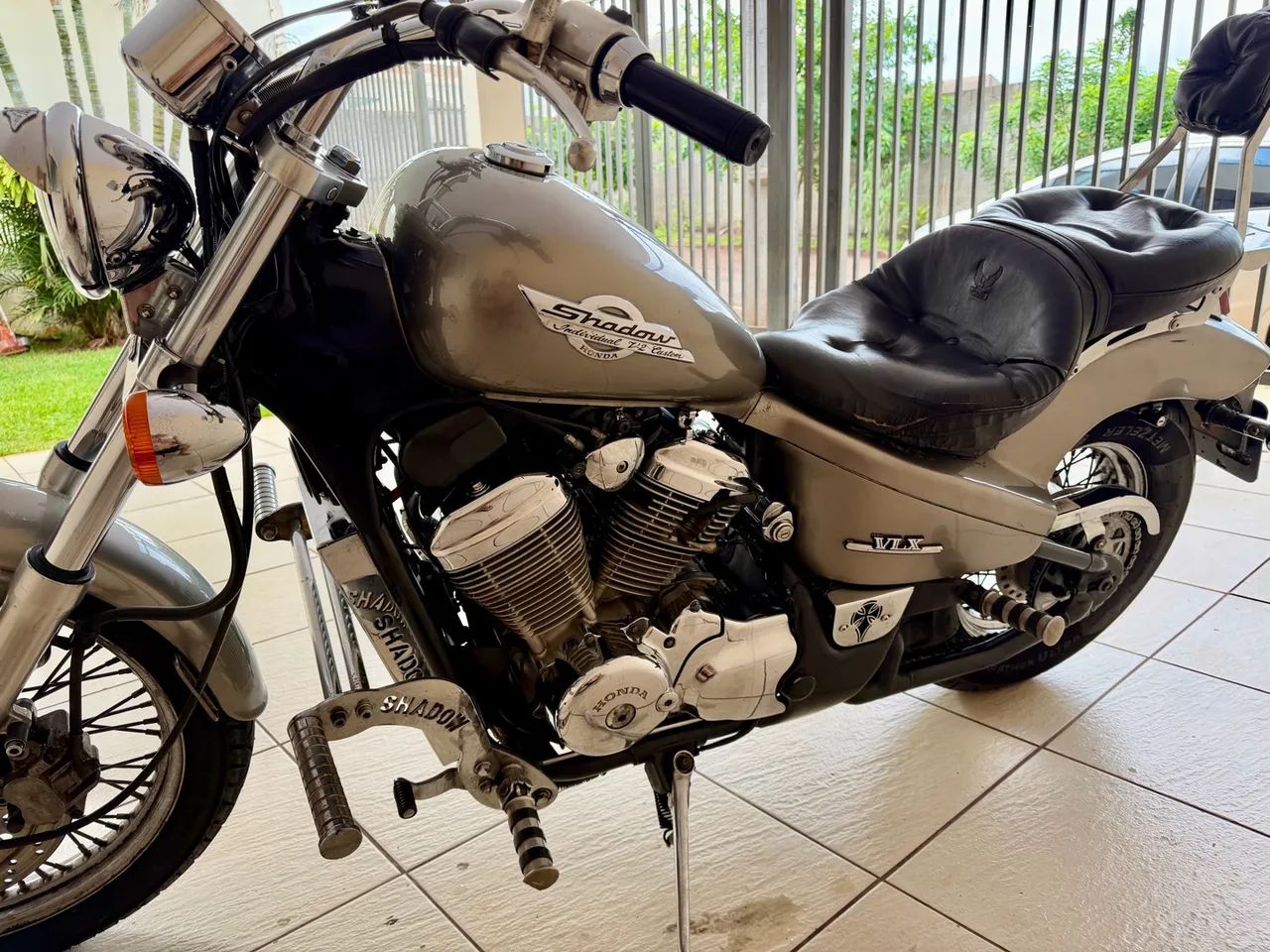 Shadow VT600 2001