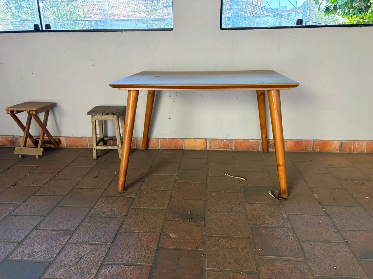 Mesa com cadeiras - Foto 3
