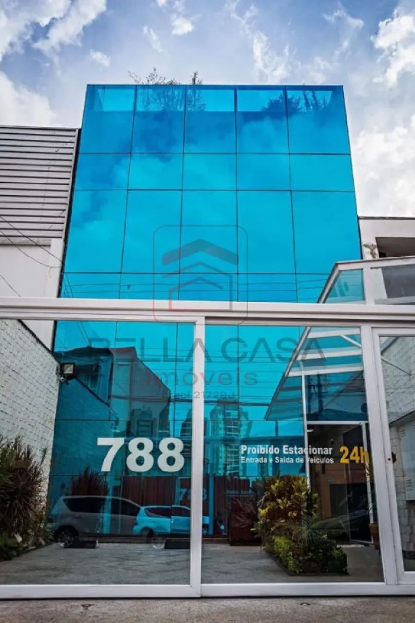 123,06 m² - Excelente sala comercial, sem os móveis, com ar condicionado, 3 banheiros