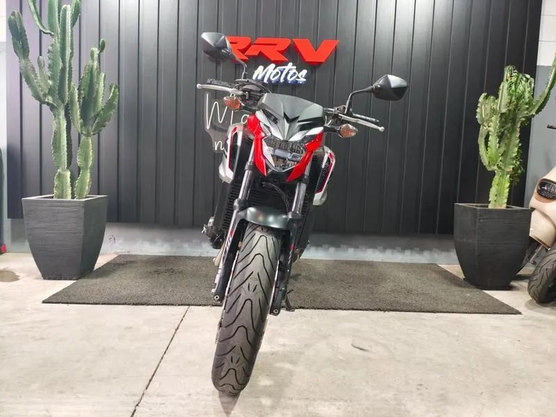 HONDA CB 650F 2018 - Foto 5