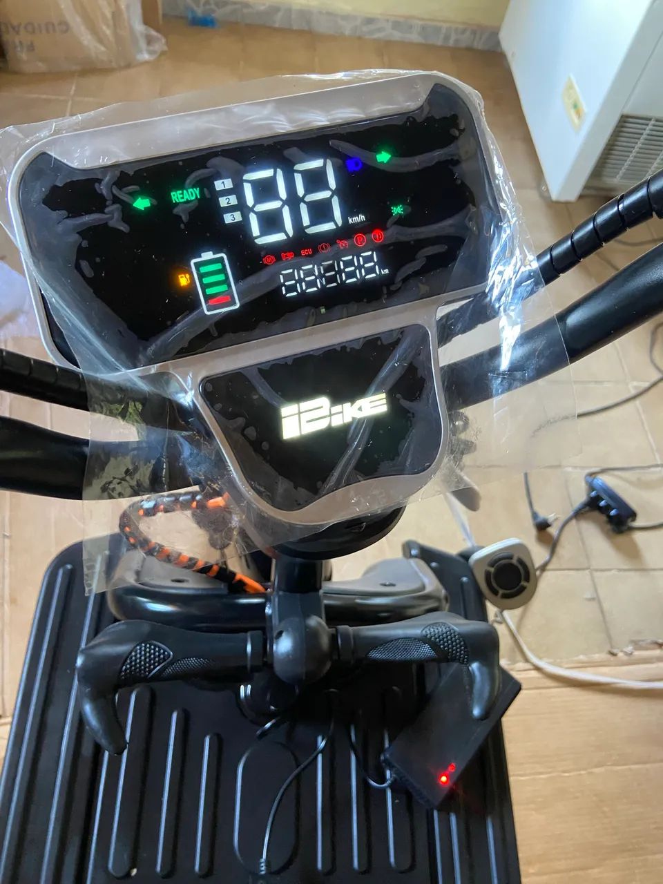 Vendo Triciclo Elétrico  - Foto 2