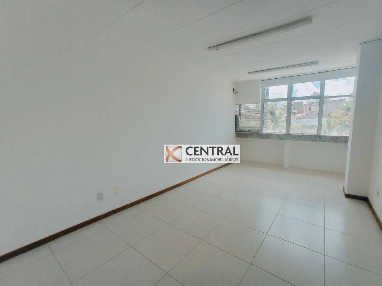 Sala para alugar, 36 m² por R$ 2.691,00/mês - Itaigara - Salvador/BA - Foto 9