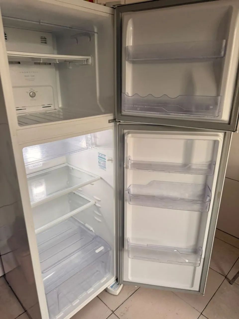 Vende se geladeira  - Foto 3