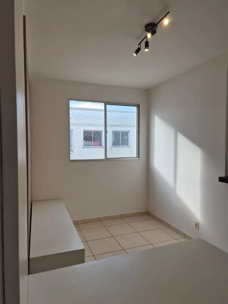 Apartamento mobiliado 2 dormitórios e lazer completo - Foto 2
