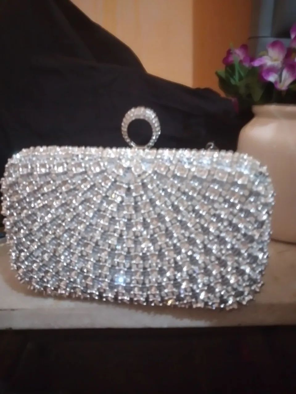 Bolsa clutch prateada elegante - Foto 2