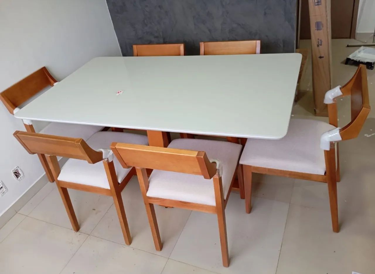 Mesa de jantar Olímpia toda em madeira com vidro temperado - Foto 2