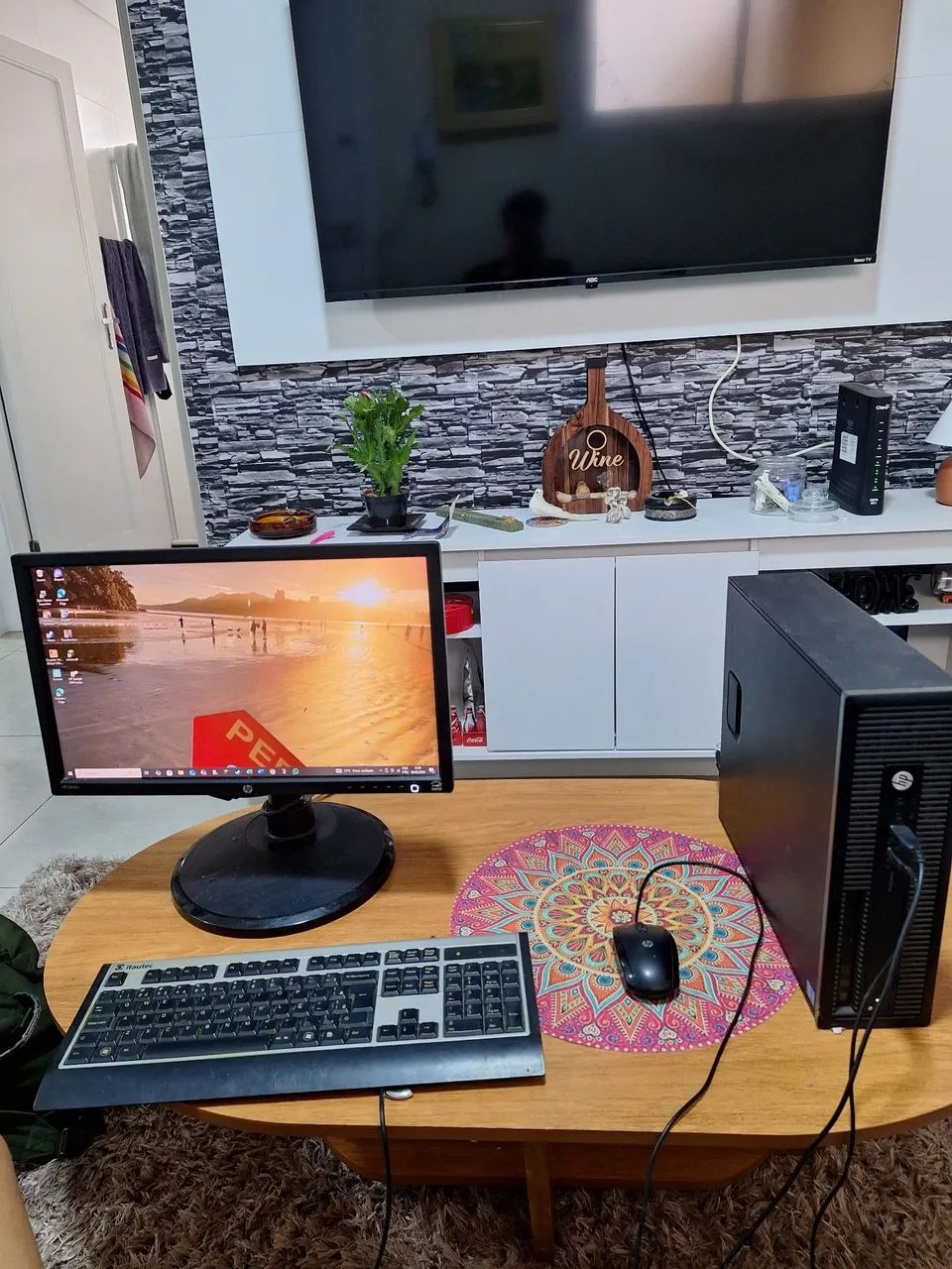 Computador e monitor 