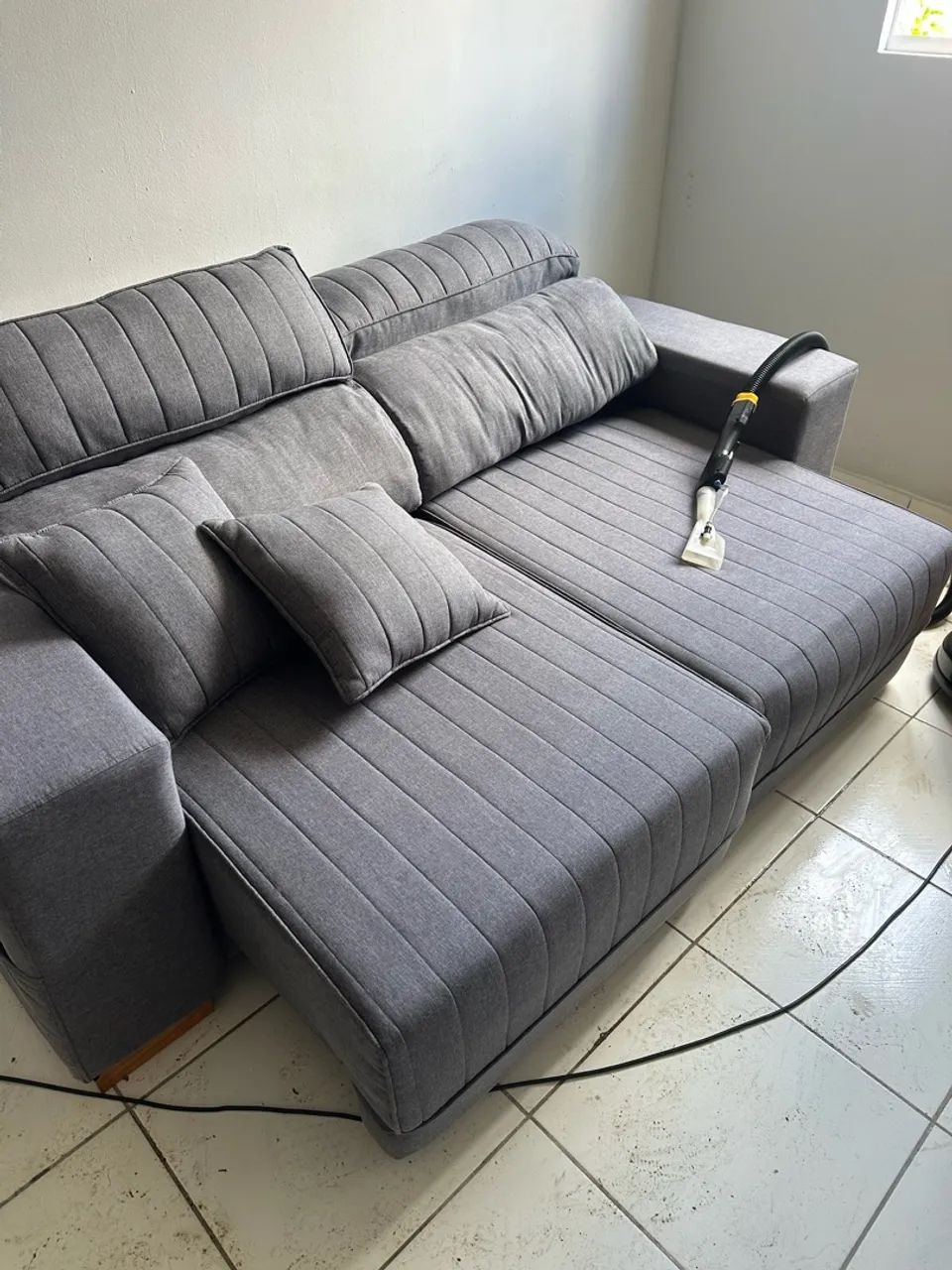 Renove seu sofá com lavagem a seco conosco - Foto 5