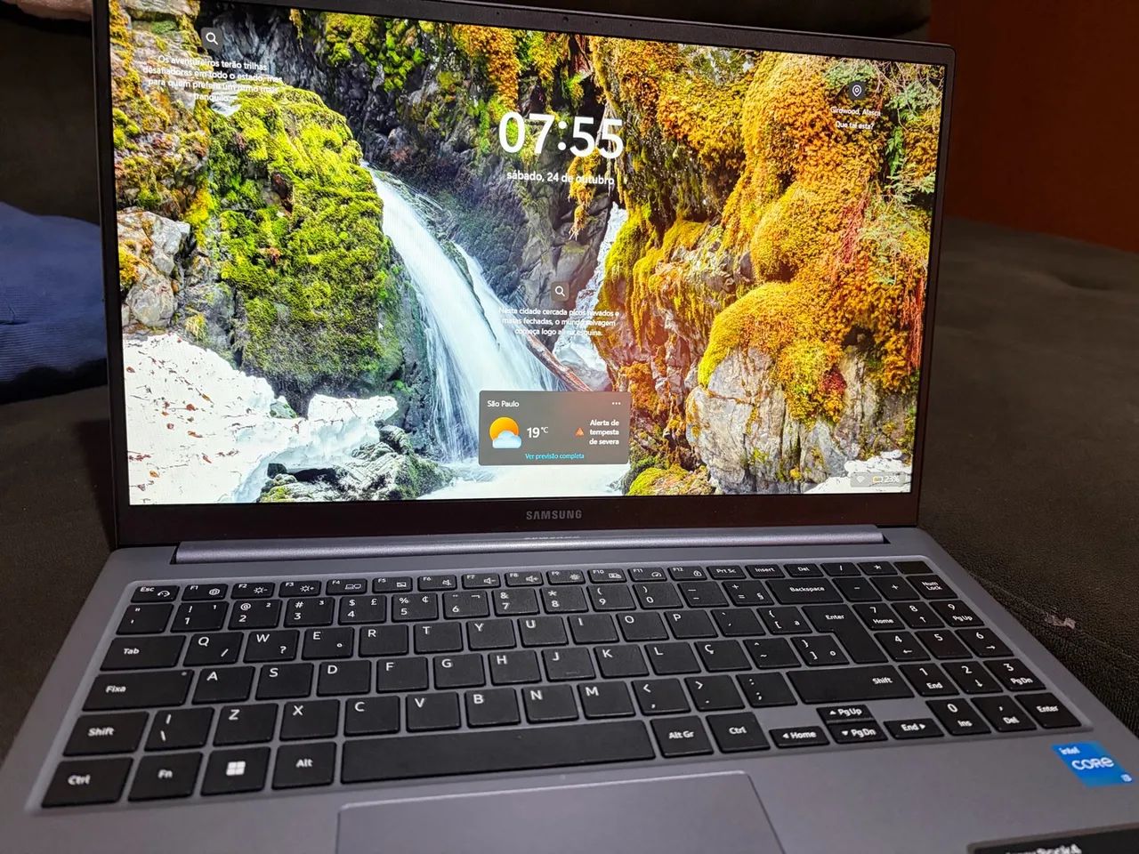  Samsung Notebook  book 4  - Foto 3