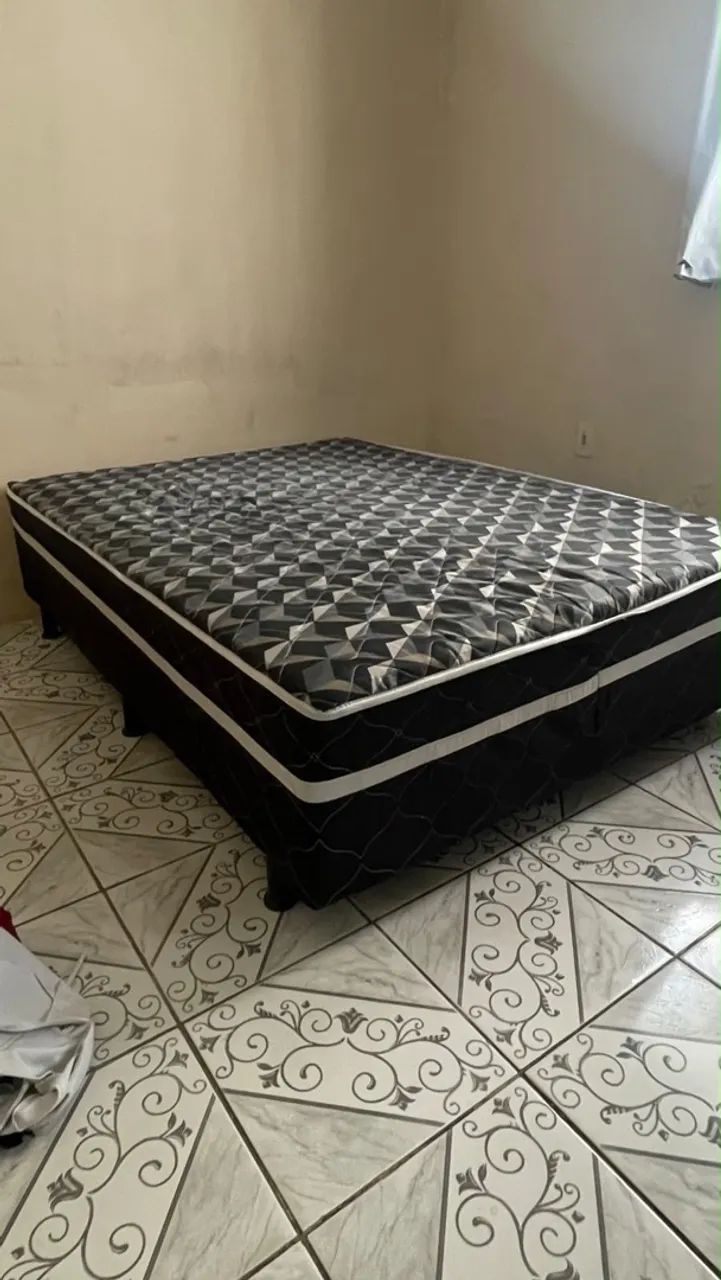 Cama + Base