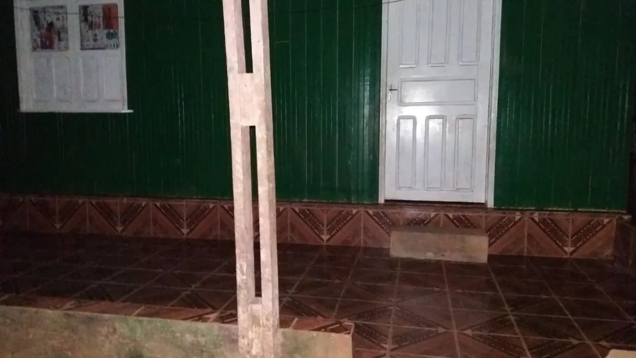 VENDO CASA DE MADEIRA - R$ 50.000 | ACEITO TROCAS! - Foto 4