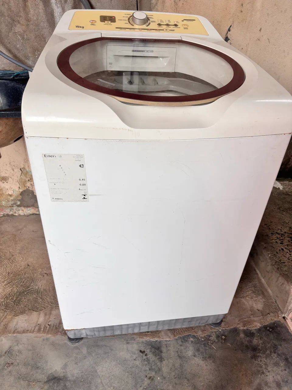 Vende máquina de lavar roupas 