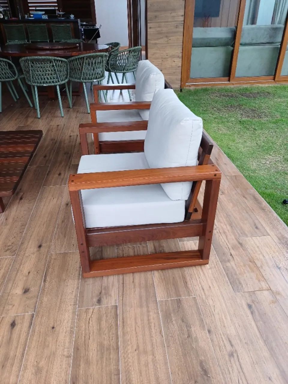 Conjunto de sofá de madeira Ipê  Novo - Foto 4