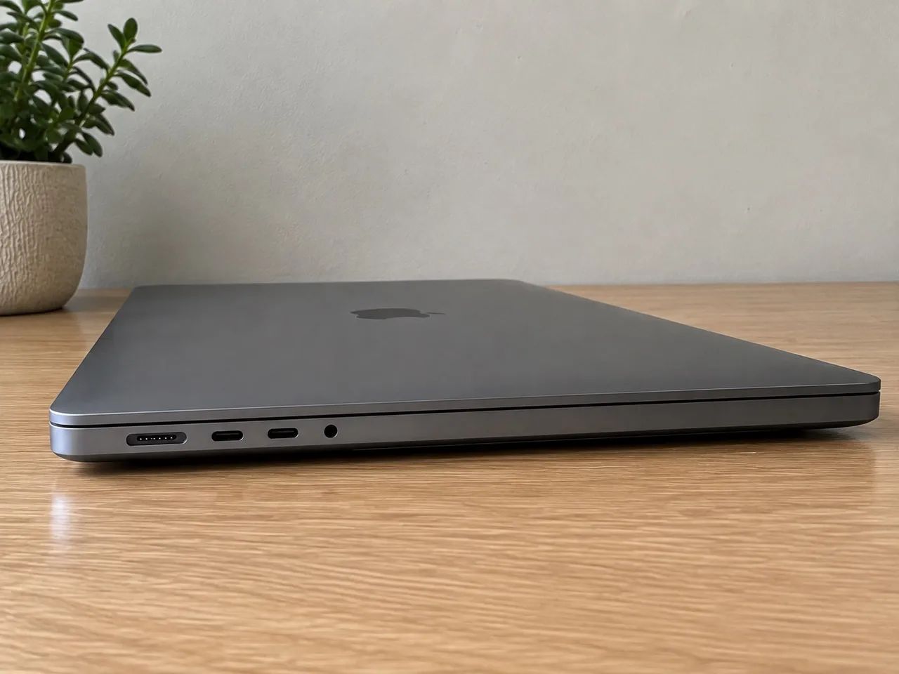 Apple MacBook Pro 16 | 16GB | M1 |  1T - Foto 3