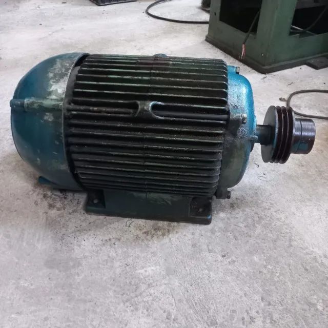 Motor Eberle 2 Velocidades 7.5 Cv E 15 Cv 440 V / -- 00750 - Foto 4