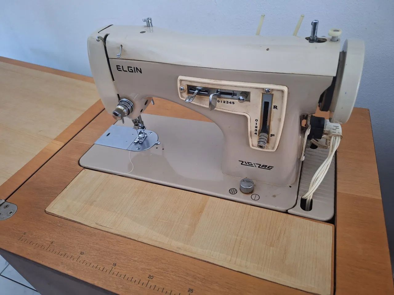 Máquina de costura Elgin - Foto 3