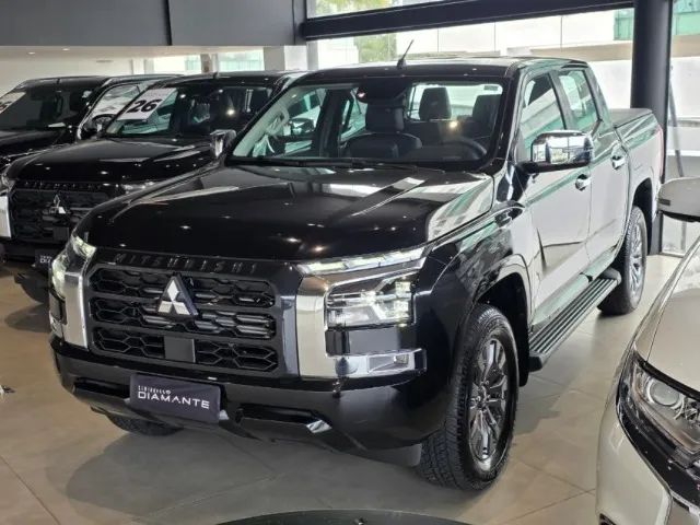 Mitsubishi Triton Triton HPE 2.4 CD 4x4 TB Diesel Aut. 2027