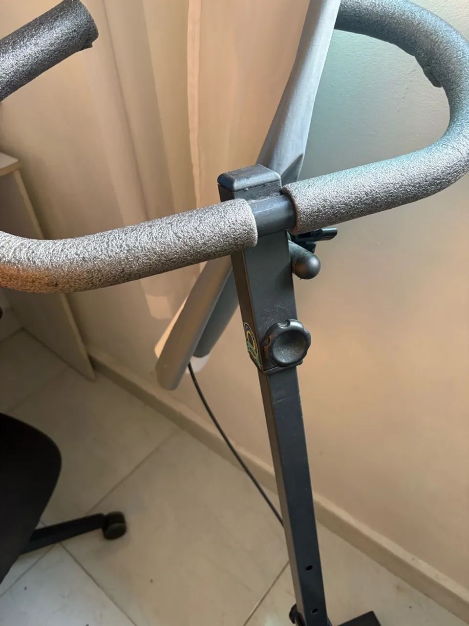 VENDO BICICLETA ERGOMÉTRICA - Foto 3